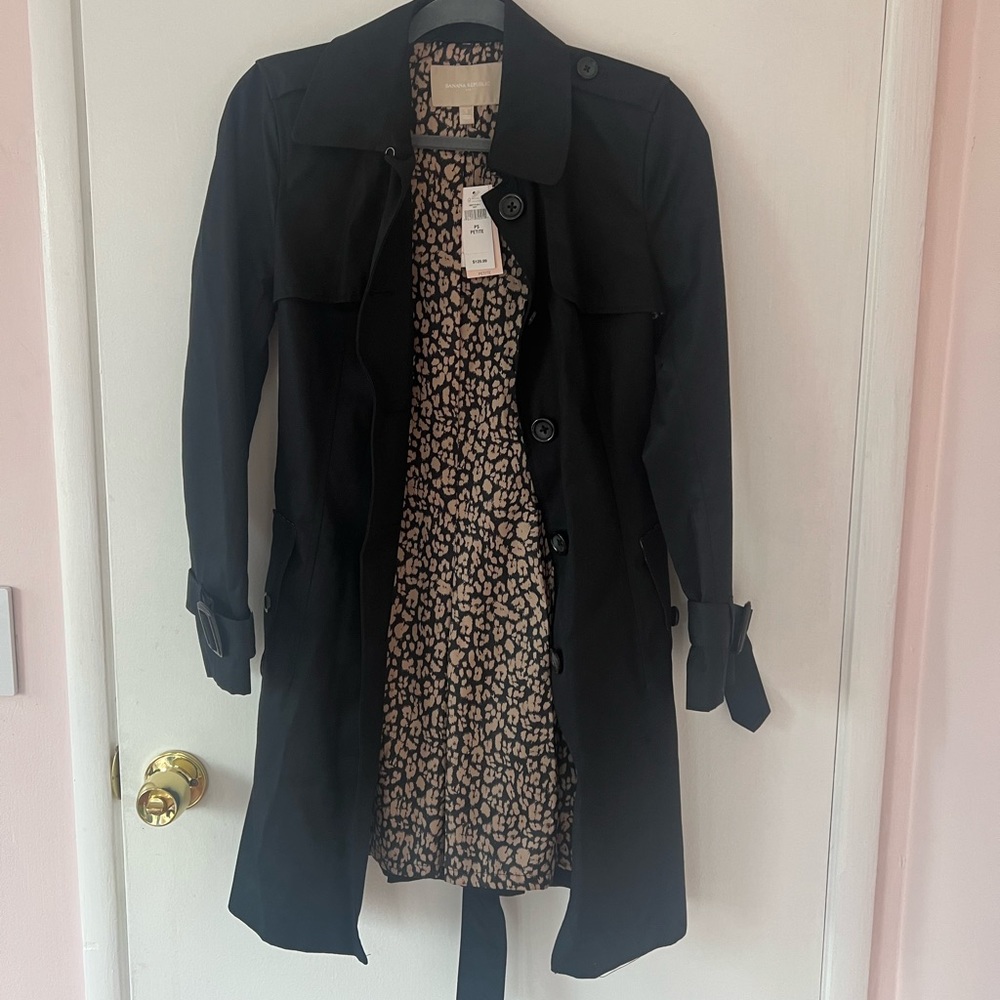 Brand New Banana Republic trench coat petite small